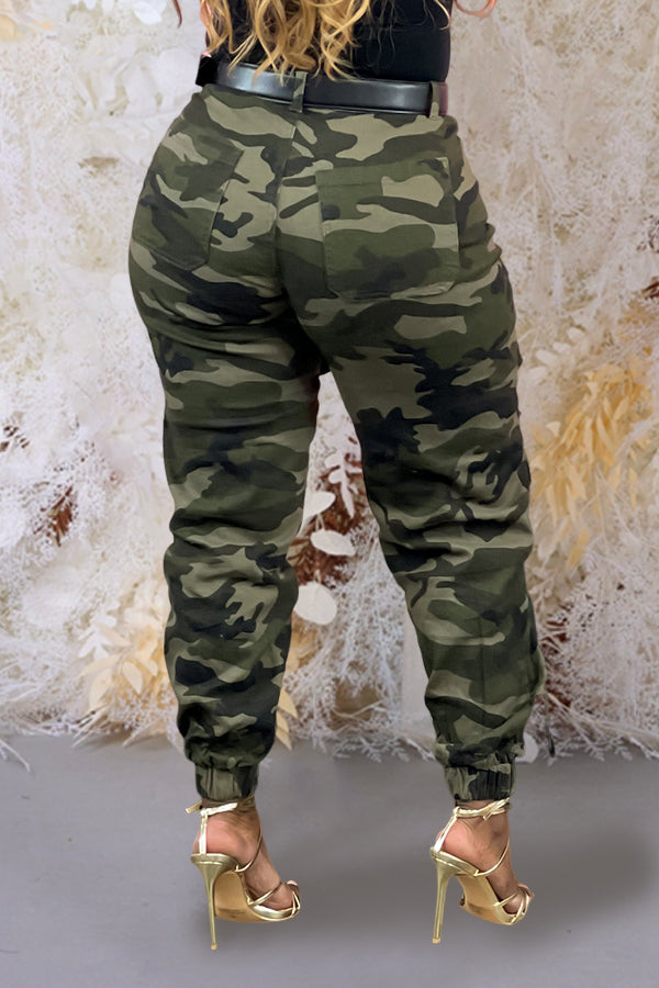 Stylish Camouflage Zip Up Long Sleeve Jacket