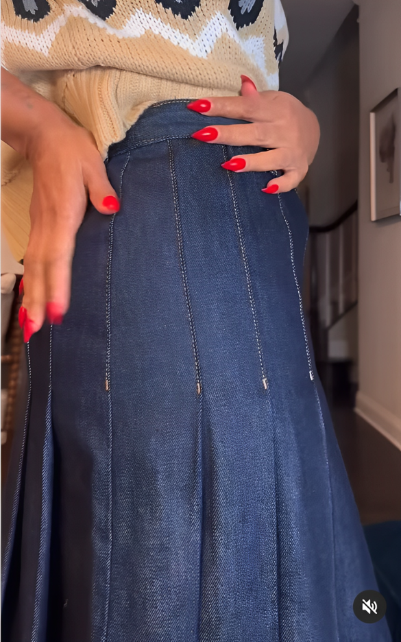 Elegant Lotus Leaf Pleated High Slit Denim Skirt