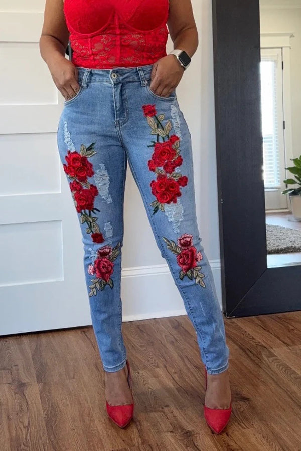 Fashionable Embroidered 3D Rose Ripped Jeans