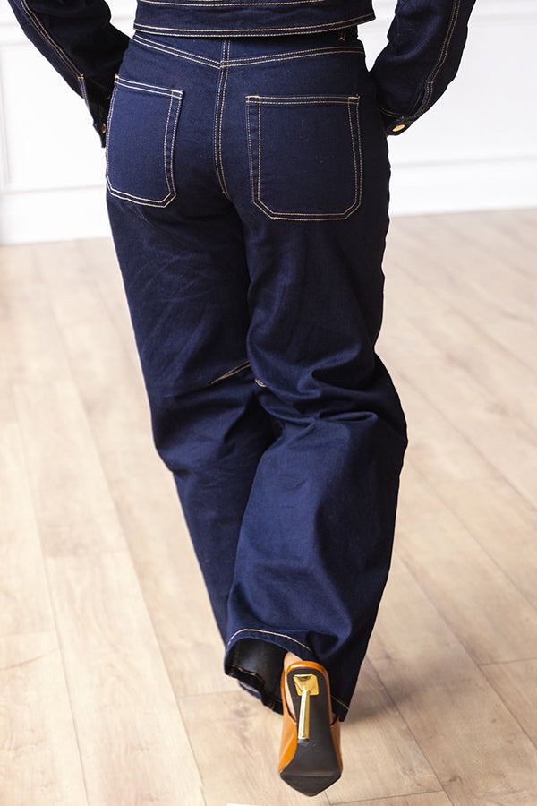 Stylish Topstitched Barrel Leg Jeans